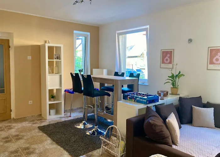 Stylovy Apartman Andrea Blizko Snowlandu Valca